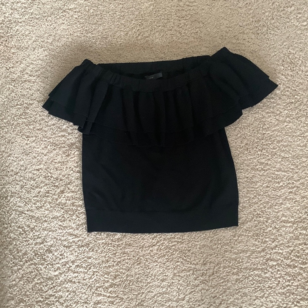 Black off the shoulder knitted material top